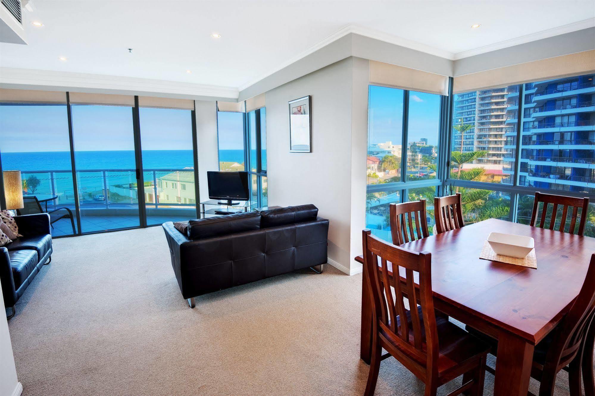 Pacific Views Resort Gold Coast Bagian luar foto