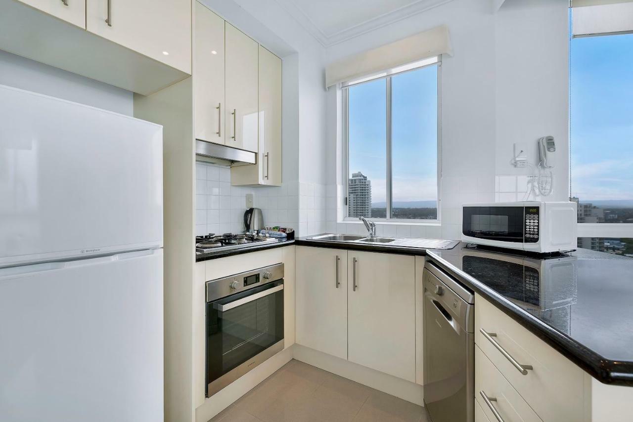 Pacific Views Resort Gold Coast Bagian luar foto